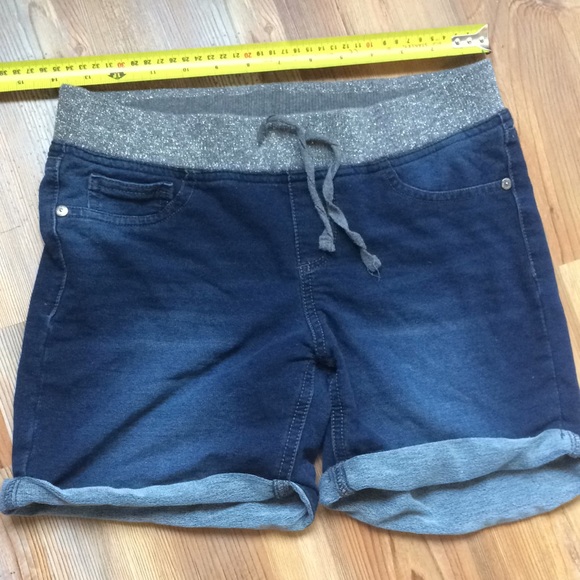 ‘Jean’ shorts with sparkle waist band - Picture 3 of 4